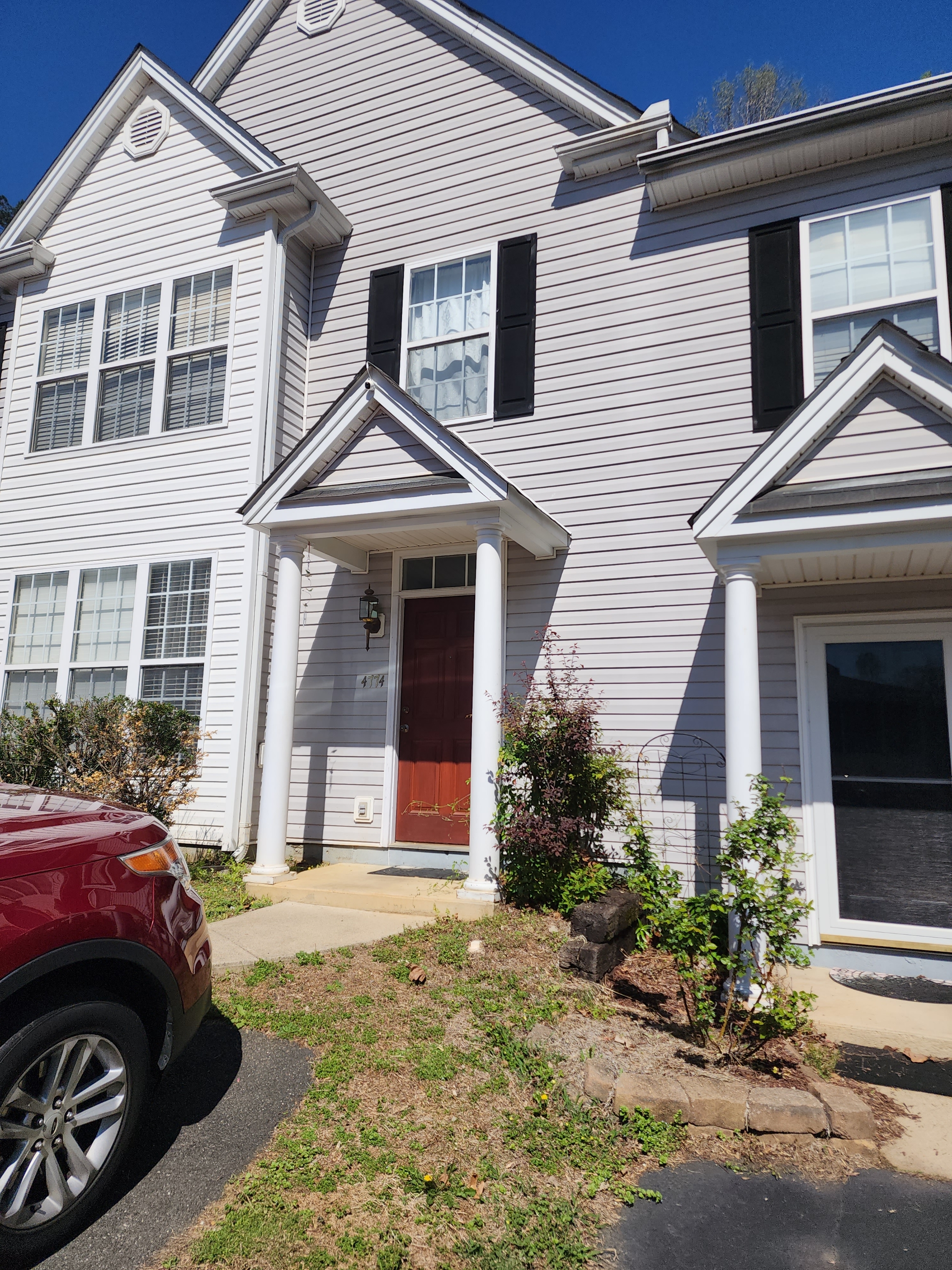 4774 Bluejay Way